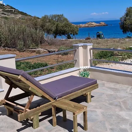 White Lotus Seaside * Κίνι