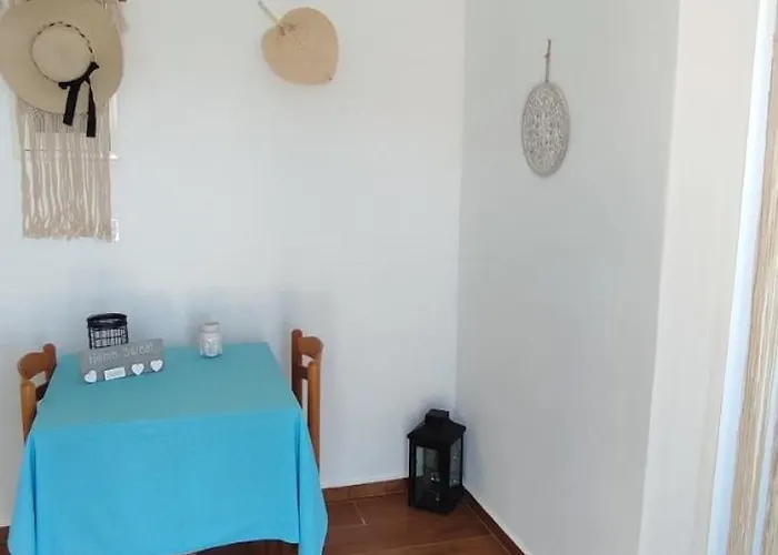 White Lotus Seaside *